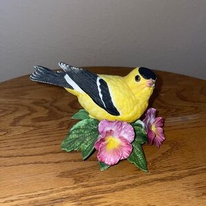 [Lenox] American Goldfinch *Porcelain*